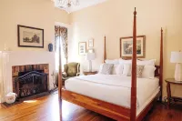 Ironclad Inn & Bourbon Room - Wifi