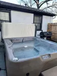 Cozy Bungalow 3Bdrm, 2.5ba, Courtyard
