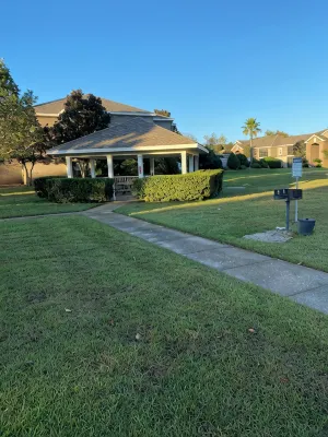 2 BR/ 2BA Condo1 King /2 Full beds Sleeps 6 close to OWA & Foley Tourism Complex