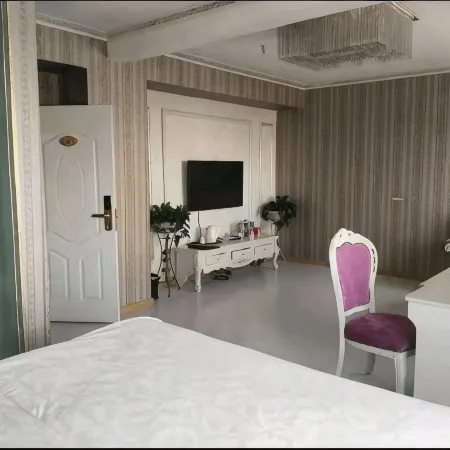 Sanhe European Theme Hotel