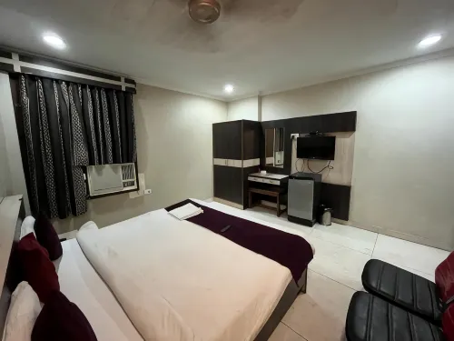 Hotel Anand