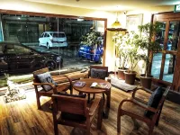 Anggun Lodge Private Room with Sharing Bathroom