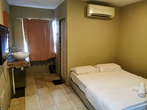 Hotel New Tauns Klang