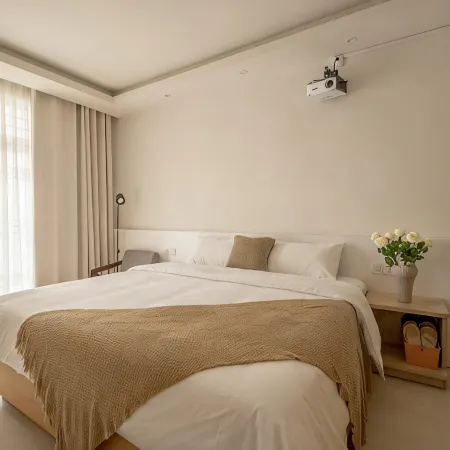 Cute Cat Theme Hotel (Yangshuo West Street Branch)
