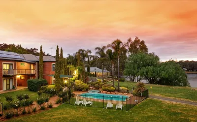 Clare Country Club Hotels in 