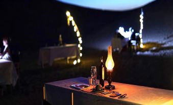 Dunhuang Mingsha Mountain Xingye Desert Camping Starry Sky Hotel