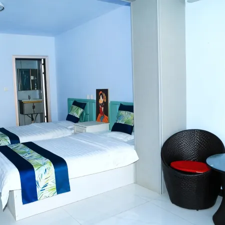 Liuji Family Hotel, Dolun