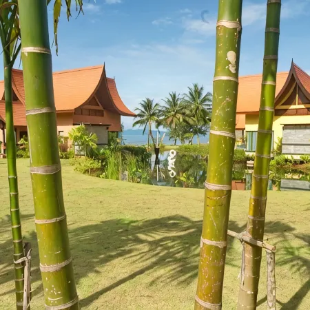 Tha Lane Bay Villas
