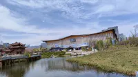 Lakeside Holiday Hotel (Kunming Sunac Dianchi Houhai Branch)