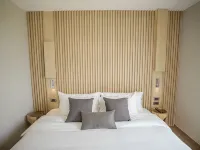 Brique Suite Hotels near Khum Khantoke