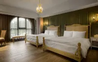 Grasse Grace Manor