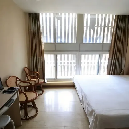 18 Pan Hotel