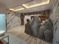 Celestine Hotel - خدمة نقل من وإلى المطار