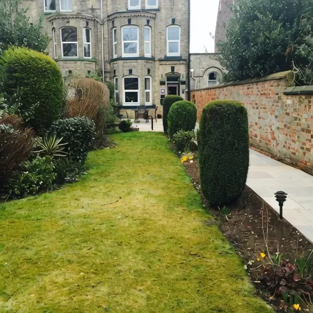 Diamonds Lodge Near York Hospital