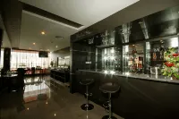 Grand TW Batam Center Hotel & Convention - ที่มีบาร์