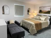 Sleeps 25+, Game Room, Ideal Beach Pass, Private Hot Tub