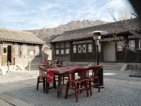 Eight Banners Inn - Suối nước nóng