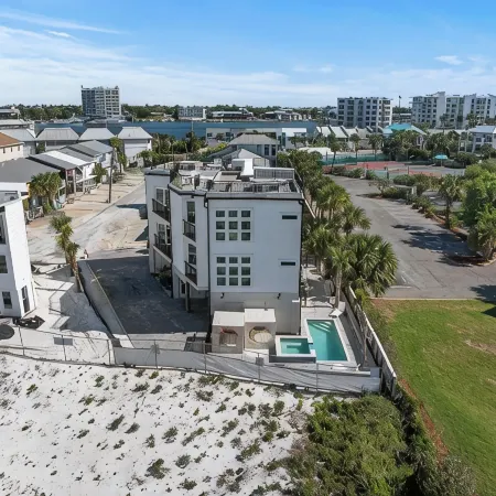 Sleeps 12! Pool, Hot Tub & Cabana-Rooftop Tub, Steps 2 O'Steen Beach/East Pass B