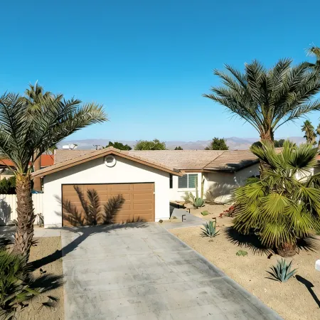 The Perfect Desert Escape - Pool - Spa - Dogs - Close to All