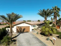 The Perfect Desert Escape - Pool - Spa - Dogs - Close to All