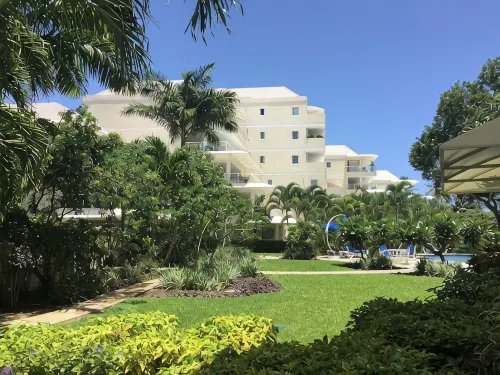 Palm Beach - Tropical Paradise on the Beach