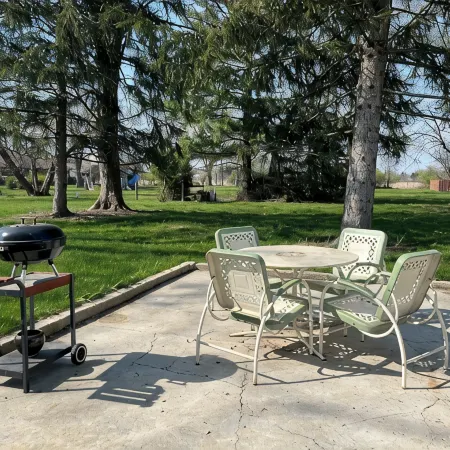 The Nature Loft: New 2-Br Apartment in Troy with Green Space + Patio