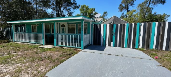 Good Location / Good people AND GOOD VIBES ONLY Hotels in Hernando County