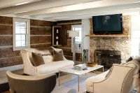 Cozy luxurious log cabin  near the rocky river - 4-Star