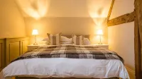 Old Mill Barn (2 Bedrooms) Grade II listed in the Cotswolds - 4-Star