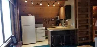 Amazing views of Lake Chelan! Unique "Treehouse" cabin with 2 bedrooms & 1 bath