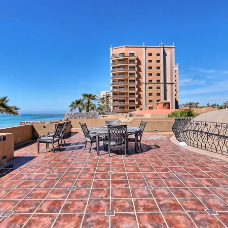 Villa #17: Luxury 5 Bed/5 Bath Oceanfront Home for 14 Guests. Not a Condo!