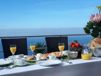 Casa Oliva-Panorama: Large designer apartment, fantastic views, heated pool