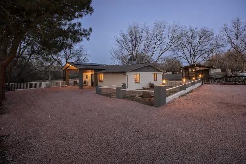 Riverfront Ranch, Near Wine Tasting & Sedona