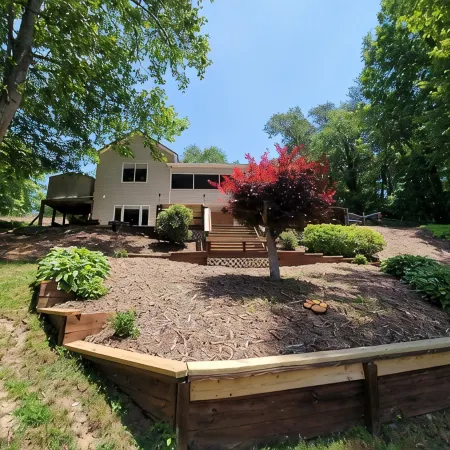 We Invite You & Your Family to Spend Your Vacation at Our 5 Bdrm Lakefront Home.