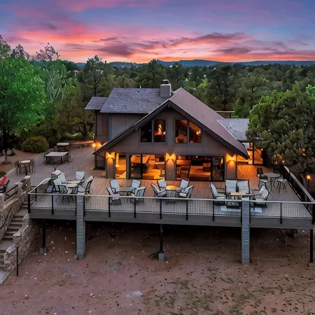 Luxury Estate on 5 Acres - Pickleball, Hot Tub, Mountain Views & Endless Fun