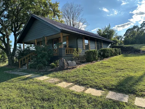 Charming 2-bedroom house in Huntsville, AR Located in the crossroads of NW AR. - Wifi