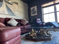 HawksNest - Cozy 1-bedroom condo with WiFi, AC in lovely Lawrence