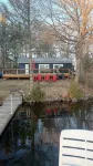 Waterfront Cottage | 3 bedroom | 1 bath | sleeps 6 people with Gourmet Kitchen