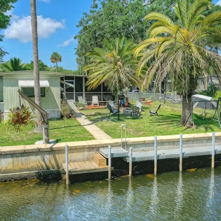 3 bedroom Farmhouse on the River
