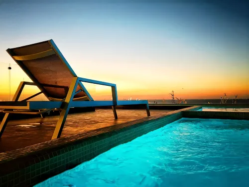 Brand New Build - Best Location 2 Blocks from the Fery Ocean View Pool Roof Top. - 4 stjerner