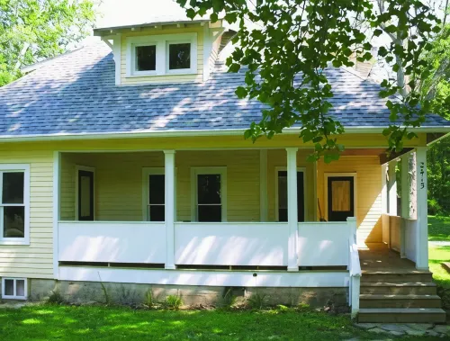 Great place to stay, close to downtown, very private, and lots of amenities!