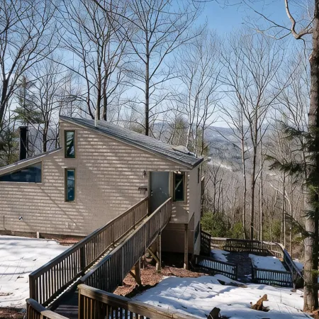 Mountain Cabin with long range views, privacy, and more. Отели в г. Кэмптон