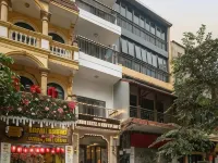 Hanoi Loopers Hostel & Rooftop Bar Hotels near Old Quarter