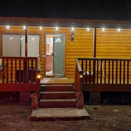 Cozy Cabin in a River Community