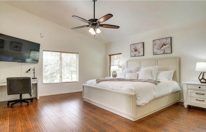 Delightful 6-Bed 3 Full Bath House in Avondale. Pool, Spa Nfl Mlb Nascar Golf +