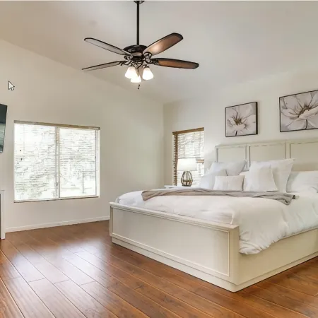 Delightful 6-Bed 3 Full Bath House in Avondale. Pool, Spa Nfl Mlb Nascar Golf +