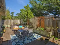 Coastal Charm: Ocean Views, Hot Tub, Fire Pit Near Tide Pools, Surfing, & SFO Hotels in Moss Beach