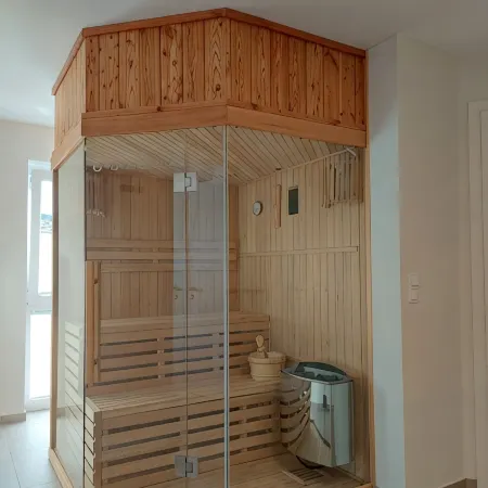 NEW! modern, high-quality, central apartment, with sauna, garden, wallbox in Burhave
