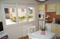 apartment in Honfleur city center with parking
