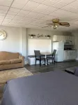 Ocean Manor 1100 Inn - Inns